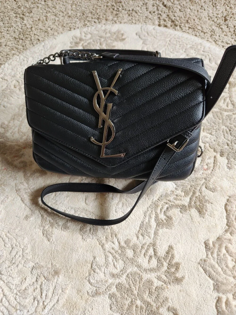 Saint Laurent elegant saint